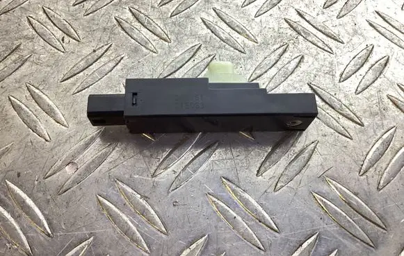 Lexus NX Sensor D4N151 015063