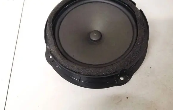 Audi A3 S3 8V Front door speaker 8v0035415c