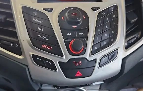 Ford Fiesta Radio/CD/DVD/GPS head unit 8A6T18C815BN IMPRK1567695