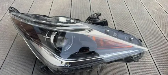 Toyota Aygo AB40 Headlight/headlamp 81130-0H130