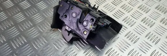 Audi A4 S4 B6 8E 8H Rear door lock 8E0839349