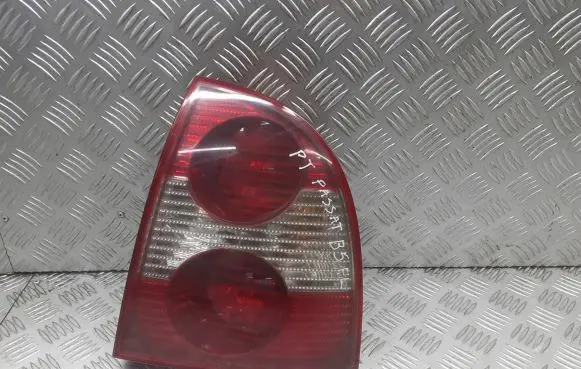 Volkswagen PASSAT B5 Rear/tail lights