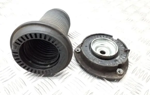 Volkswagen PASSAT B8 Front upper strut mount 5Q0412331C 5Q0412249E