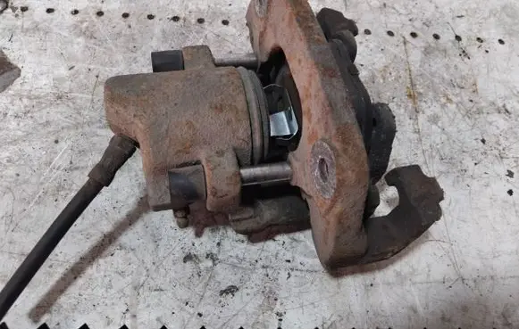 BMW X5 E53 Front brake caliper