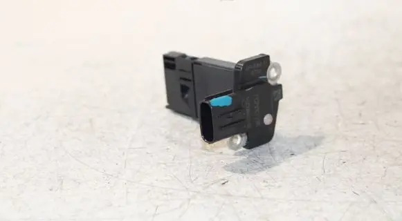 Toyota C-HR I Mass air flow meter 2220475030
