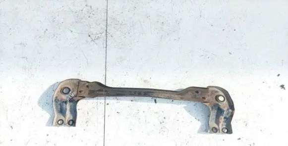 Land Rover Freelander 2 - LR2 Radiator mount bracket