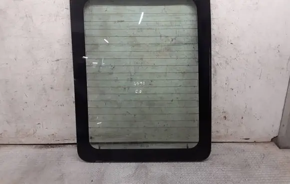 Iveco Daily 35.8 - 9 Loading door trunk window/glass 