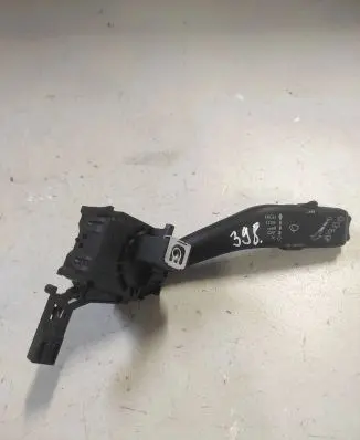Volkswagen PASSAT B7 Wiper control stalk 1K0953519J 01203516 20351693418811
