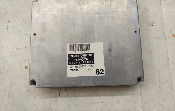 Toyota Avensis T250 Engine control unit/module MB1758008330 8966105821