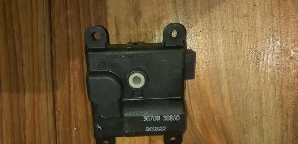 Honda Civic Air flap motor/actuator 3G70030850