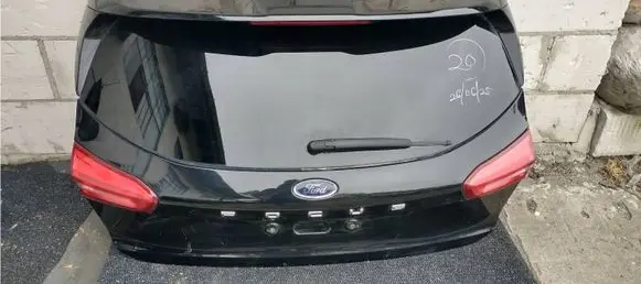 Ford Focus Tailgate/trunk/boot lid