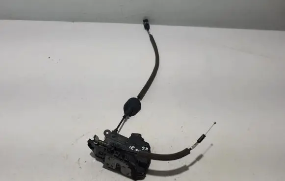 Renault Arkana Rear door lock 825035294R