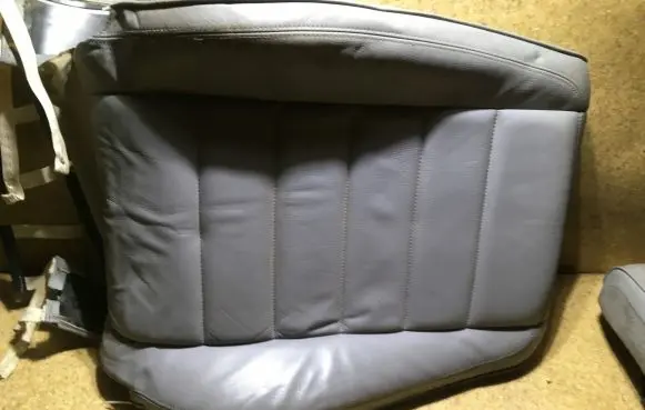 Volkswagen Touareg I Seat trim 