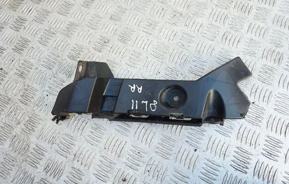 Rear bumper mounting bracket