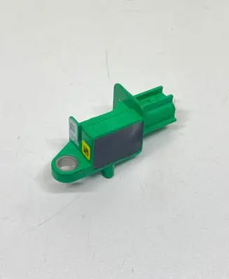 Volkswagen Golf V Airbag deployment crash/impact sensor 5M0909606A 5WK43658