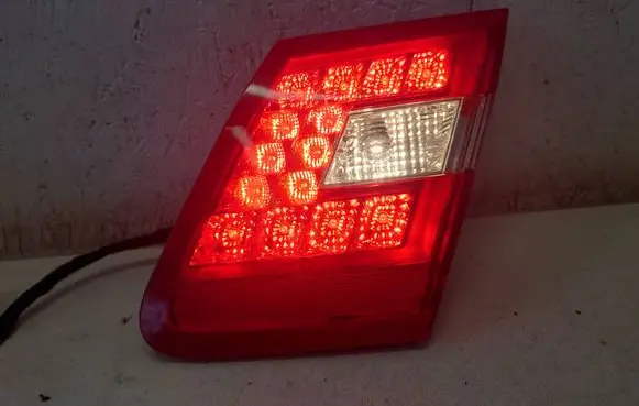 Mercedes-Benz E W212 Tailgate rear/tail lights A2128200864 2128200864