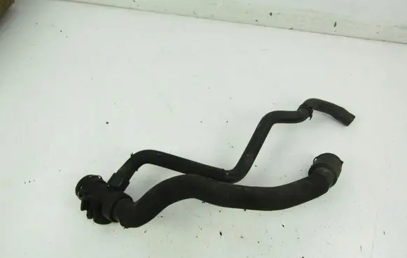 Audi A4 S4 B7 8E 8H Engine coolant pipe/hose 8E0121049L