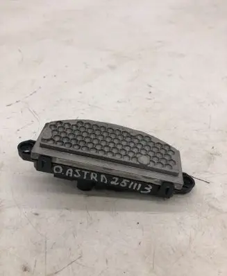 Opel Astra L Heater blower fan relay 9837790880