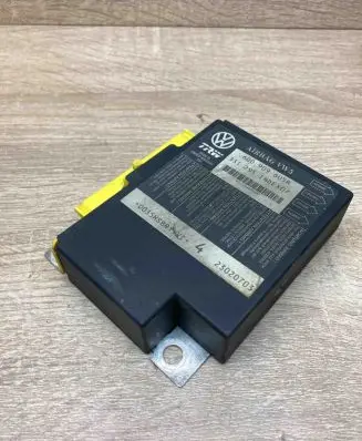 Seat Ibiza III (6L) Airbag control unit/module 6Q0909605R 331295