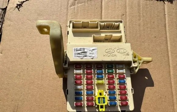 KIA Magentis Fuse module 919502G000 AK1315 05464M