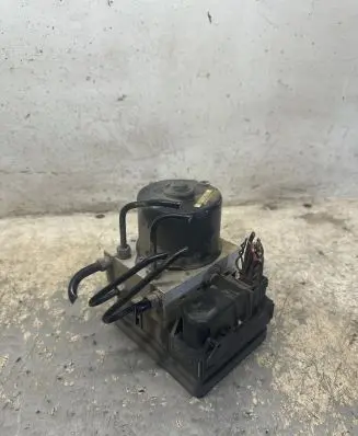 Volvo V50 ABS Pump 30672506A 10096004173