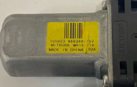 Volvo V60 Front door window regulator motor 966269102