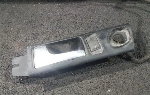 Audi A6 S6 C4 4A Front door interior handle 4a0839019c