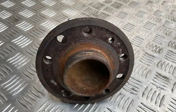 Opel Signum Rear wheel hub