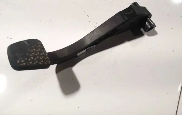 Opel Astra G Clutch pedal 