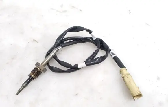 Skoda Karoq Exhaust gas temperature sensor 04L906088BF