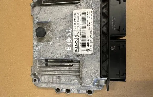 Ford Focus Engine control unit/module 0261S18435 H1FA12A650BB F1FA12B684CA
