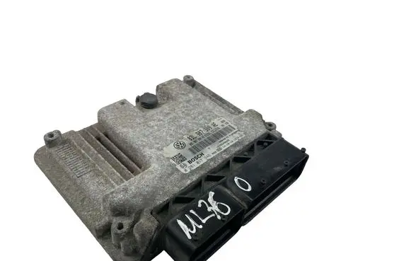 Volkswagen PASSAT B7 Engine control unit/module 03L907309AE 0281017946