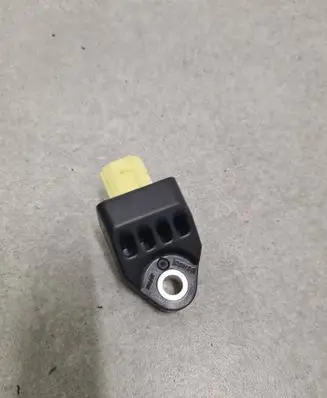 Toyota Mirai Airbag deployment crash/impact sensor 8983152040