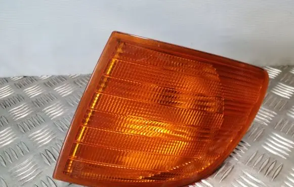 Mercedes-Benz Vito Viano W638 Front indicator light