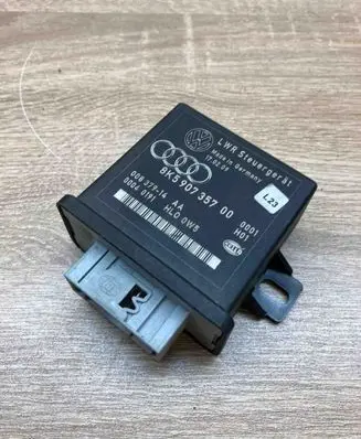 Audi A4 S4 B8 8K Light module LCM 8K5907357 00837914