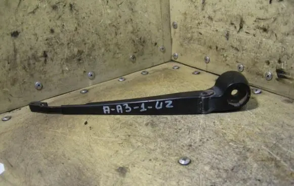 Audi A3 S3 8L Rear wiper blade arm