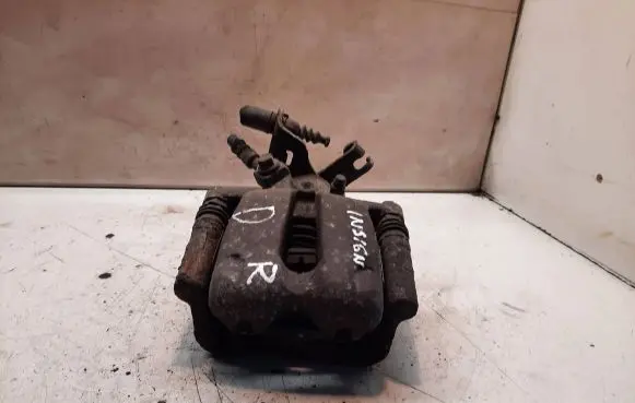 Opel Insignia A Rear brake caliper