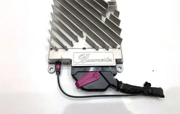 Mercedes-Benz GLE W167 Sound amplifier A1679006310
