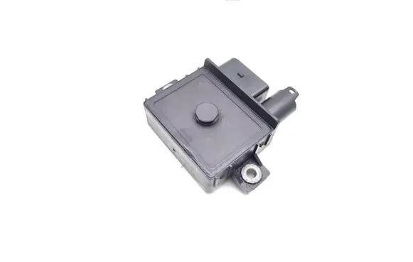 BMW 1 E81 E87 Glow plug pre-heat relay 7798000 0522120102 779800003