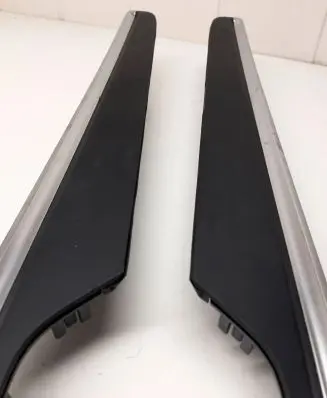 Porsche Macan (95B) Front door trim bar 95B867410 36165586