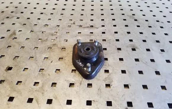 BMW X3 E83 Front shock absorber mounting bracket 
