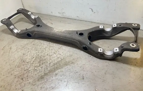 Audi Q7 4L Rear subframe 7L8512369