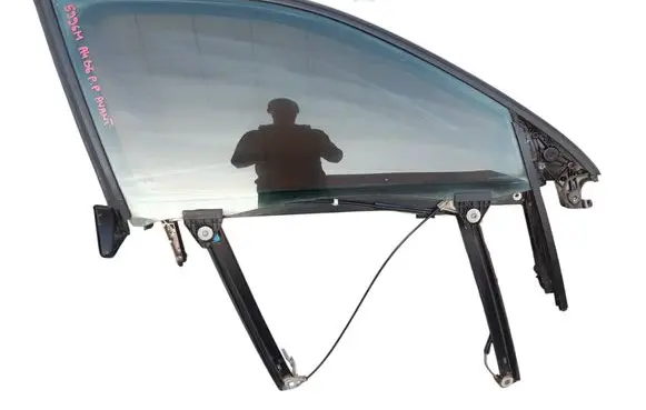 Audi A4 S4 B6 8E 8H Front door window/glass frame 8E0837630 8E0837462