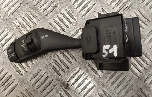 Ford Focus Indicator stalk 17D940