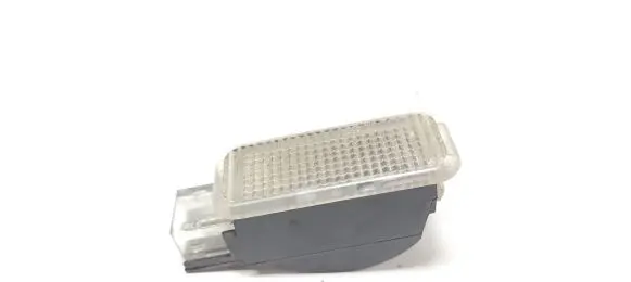 Volkswagen PASSAT B5.5 Rear door interior light 3B0947415
