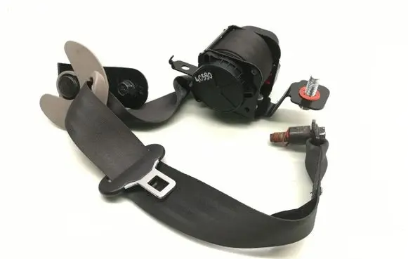 KIA Soul Rear seatbelt 045697