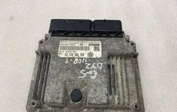 Volkswagen Golf V Engine control unit/module 03G906021KK