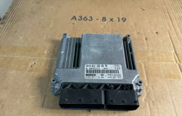 Mercedes-Benz Vito Viano W639 Engine control unit/module ECU A6111534979 0281011176