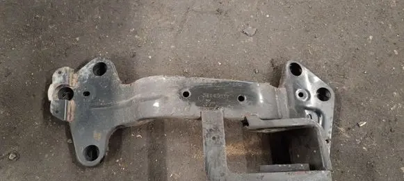 BMW X5 E53 Gearbox mounting bracket 