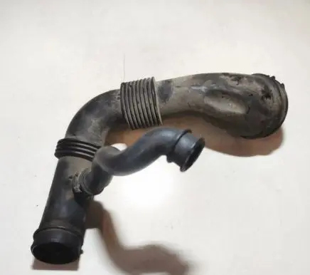 Ford Focus Air intake hose/pipe 4m519a673ad 6652a
